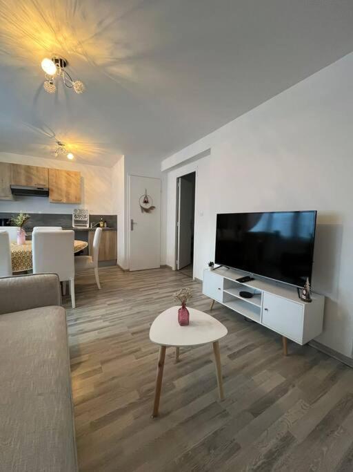 Gite La Perle Rose 50 M² Orchies Esterno foto